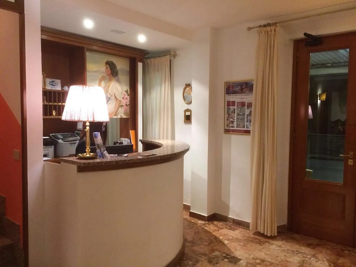 Hotel Holiday 몬테카티니테르메 이탈리아