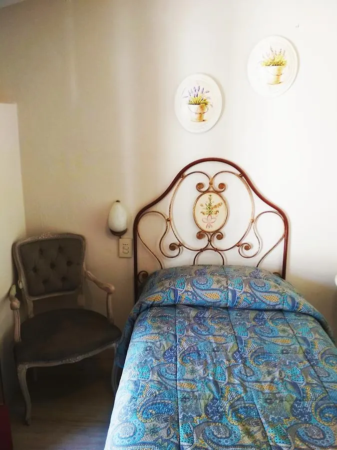 Hotel Holiday 몬테카티니테르메