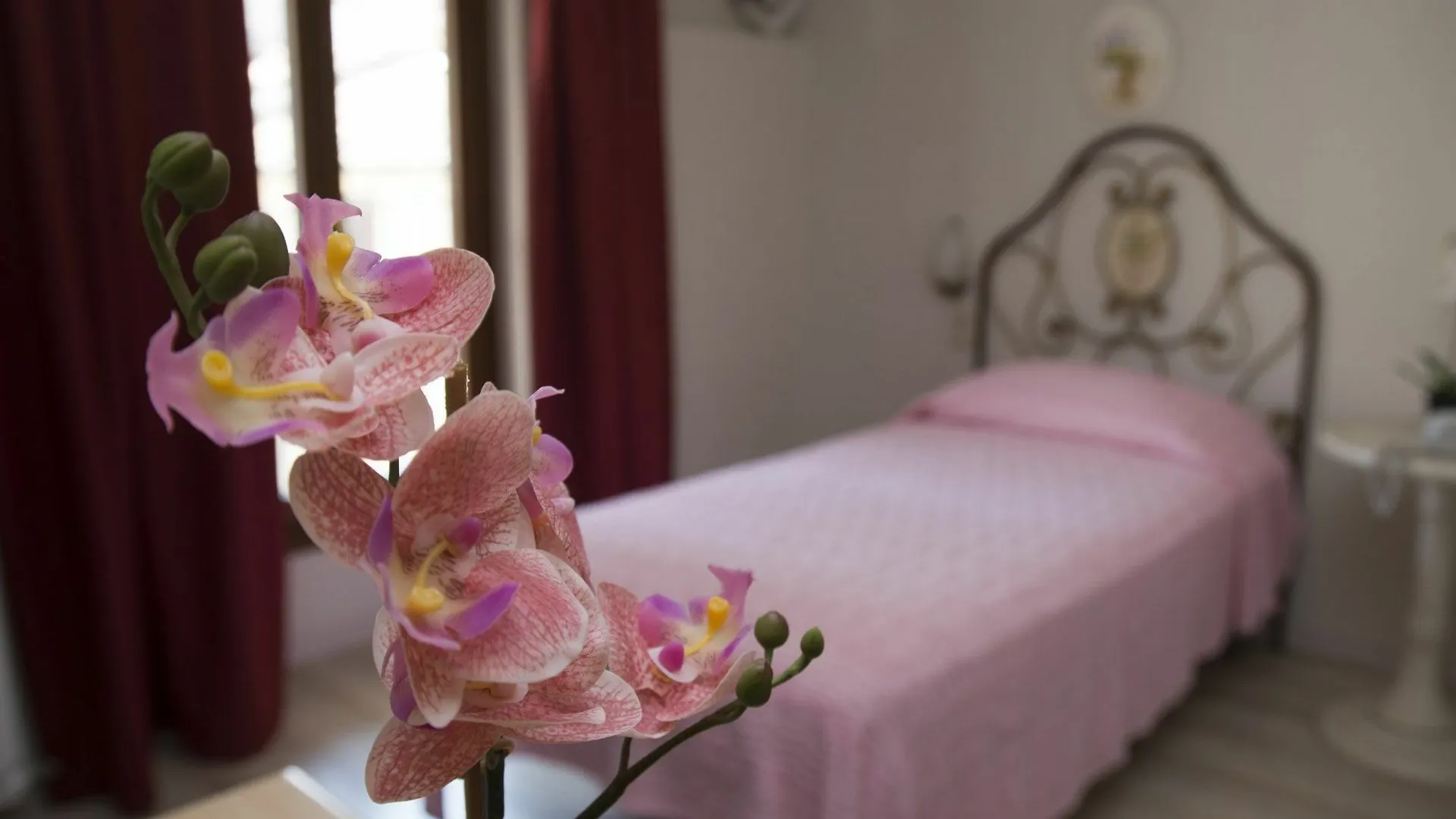 Hotel Holiday 몬테카티니테르메